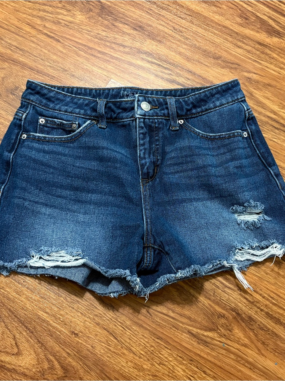 Time and Tru Dark Blue High Rise Distressed Denim Shorts Women’s - Size 4